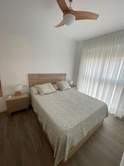 Lovely Beach Apartment Рінкон-де-ла-Вікторія Екстер'єр фото
